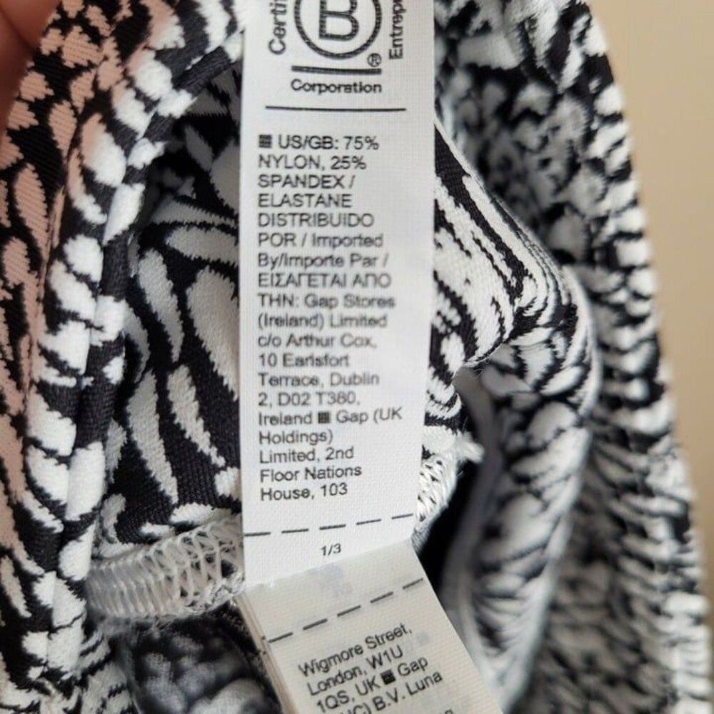 Athleta Size XS Ultimate Stash Textured 7/8 Tight Leggings Tailwind Black White - Picture 11 of 12